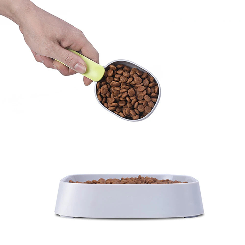 **2-in-1 Pet Food Scoop & Bag Sealing Clip – Measure, Scoop & Store**