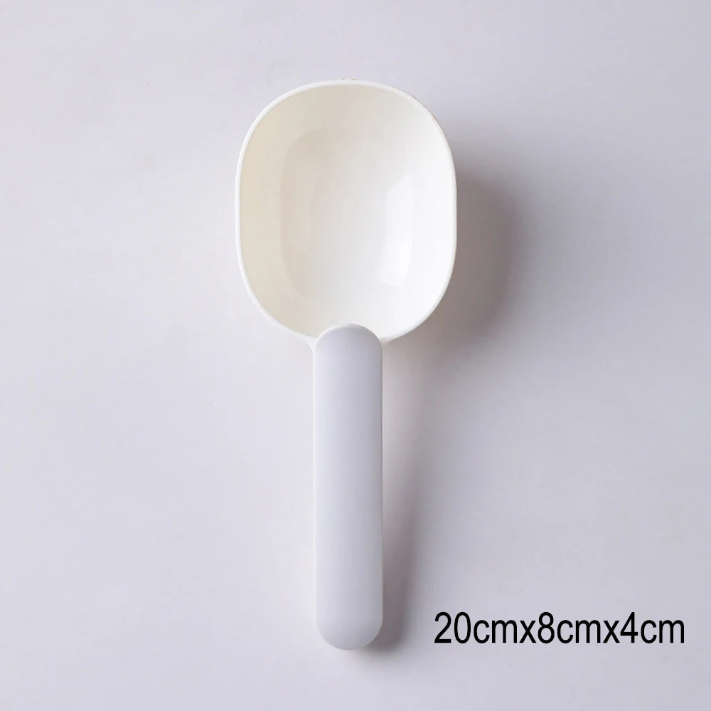 **2-in-1 Pet Food Scoop & Bag Sealing Clip – Measure, Scoop & Store**