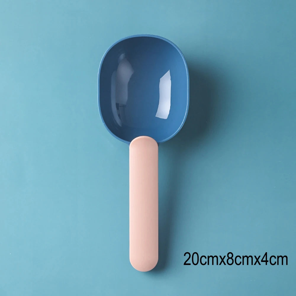 **2-in-1 Pet Food Scoop & Bag Sealing Clip – Measure, Scoop & Store**